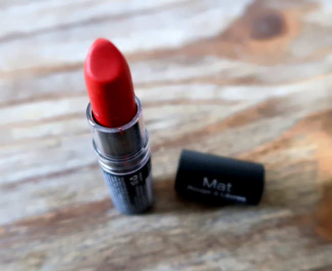 nyx perfect red matte